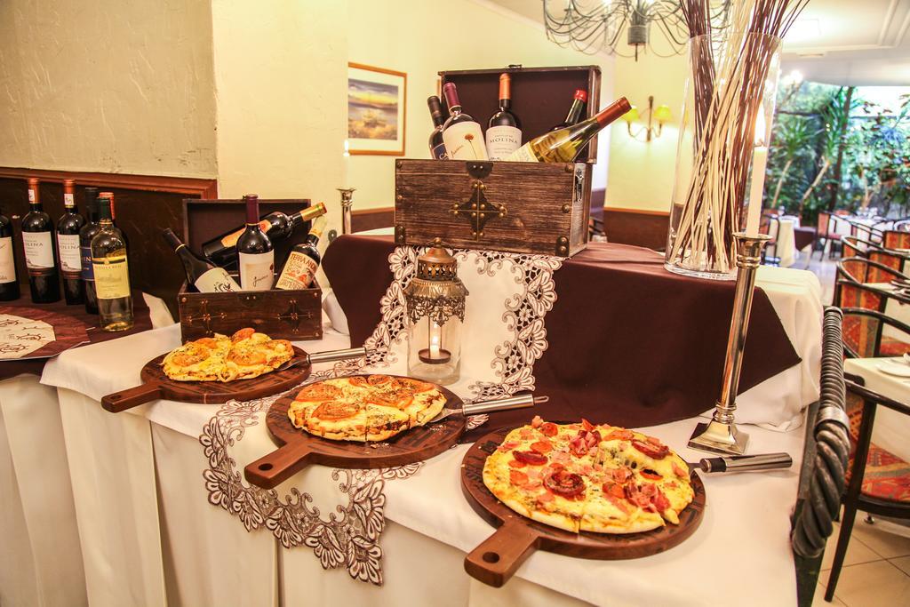 Hotel Los Navegantes Punta Arenas Bagian luar foto