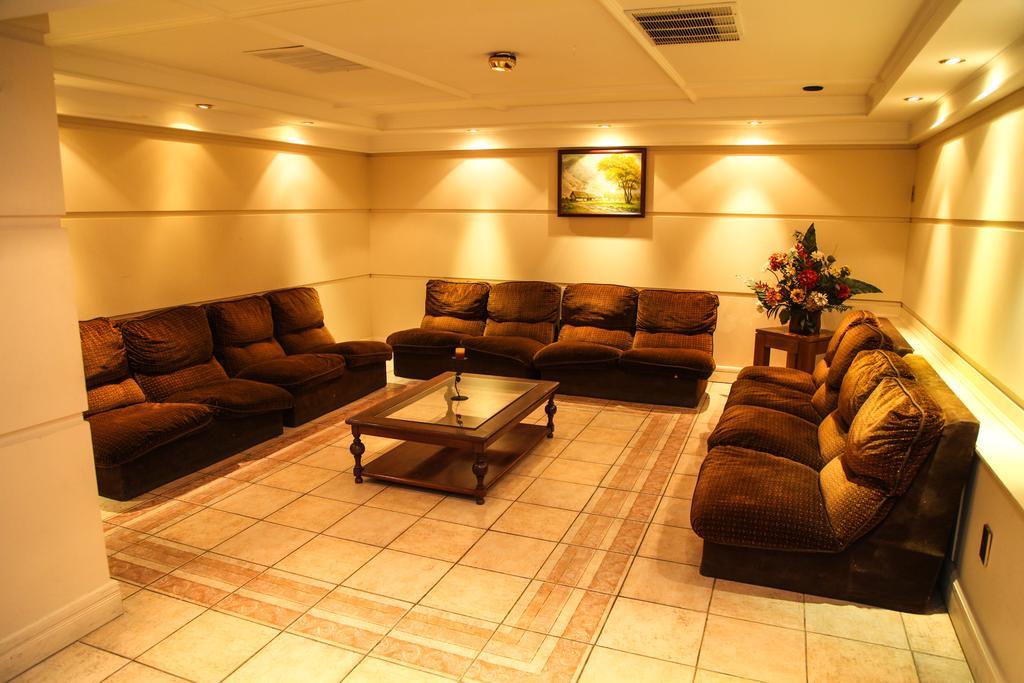 Hotel Los Navegantes Punta Arenas Bagian luar foto