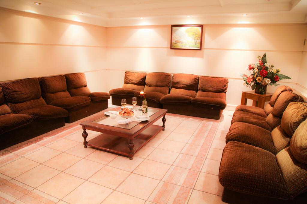 Hotel Los Navegantes Punta Arenas Bagian luar foto