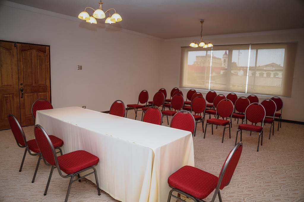Hotel Los Navegantes Punta Arenas Bagian luar foto