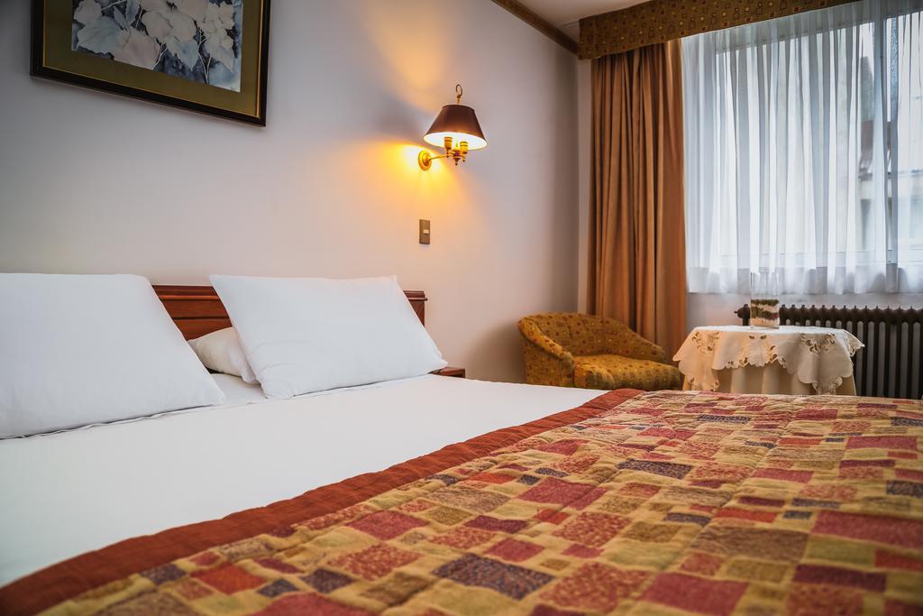 Hotel Los Navegantes Punta Arenas Bagian luar foto