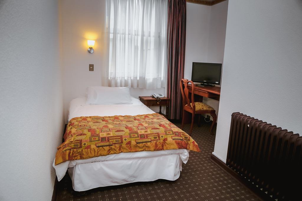 Hotel Los Navegantes Punta Arenas Bagian luar foto